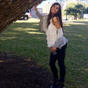 Meet your Posher, Jessica